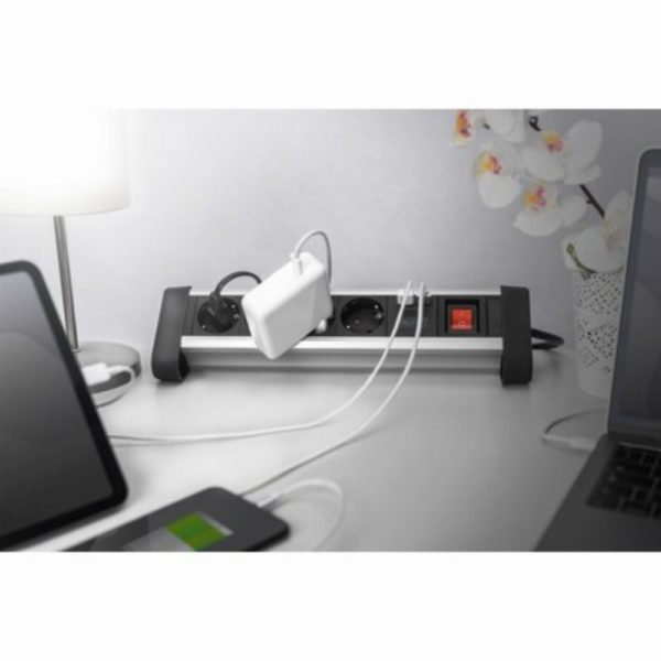 Digitus 4-Fach Steckdosenleiste mit 2xUSB-A und Schalter Schwarz/Silver