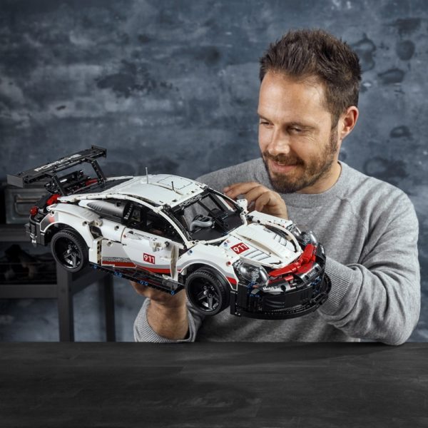 LEGO Technic Porsche 911 RSR 42096